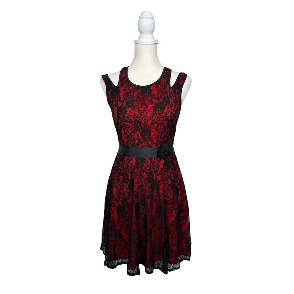 Y2K City Triangles Red Black Lace Party Dress Size 7 Gothic Emo Fit & Flare Mini